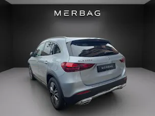 Mercedes-Benz GLA 220d 4M Swiss Star