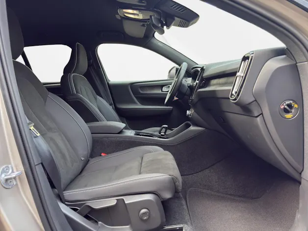 Volvo XC40 Recharge P6 Plus FWD