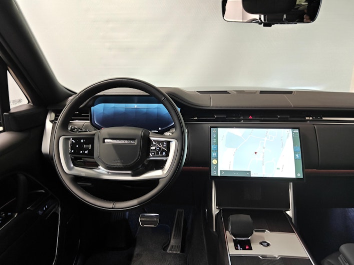 Vehicle image LAND ROVER RANGE ROVER