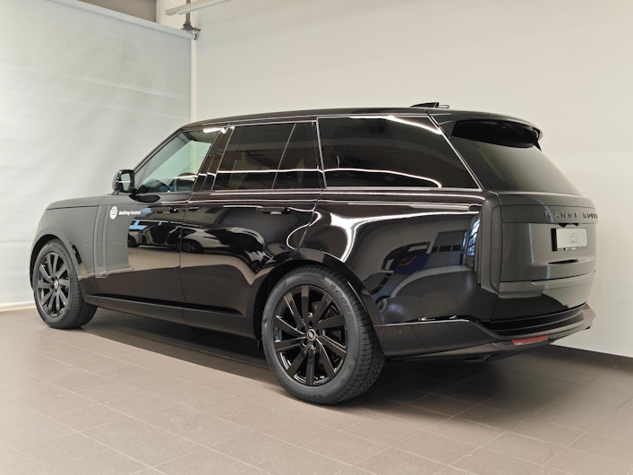 Vehicle image LAND ROVER RANGE ROVER