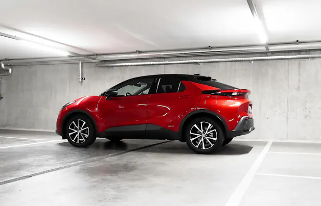 Toyota C-HR 2.0 HEV Trend 4x4