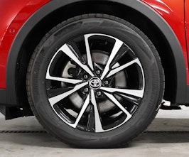 Vehicle image TOYOTA C-HR 2.0 HEV Trend 4x4