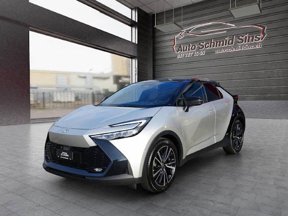 First vehicle image First vehicle image