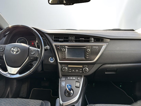 Vehicle image 8 Vehicle image 8