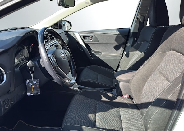 Vehicle image 7 Vehicle image 7