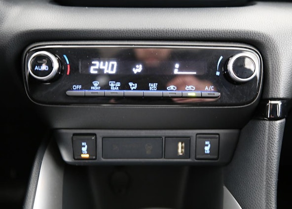 Vehicle image 8 Vehicle image 8