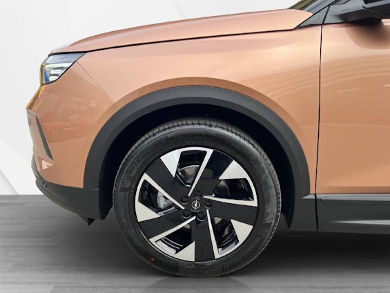 Vehicle image 9 Vehicle image 9