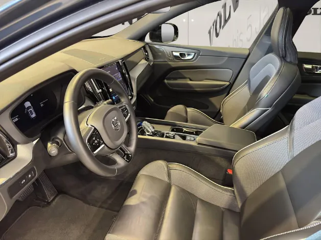 Volvo XC60 2.0 T6 TE Plus Dark eAWD