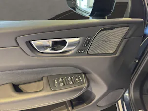 Volvo XC60 2.0 T6 TE Plus Dark eAWD