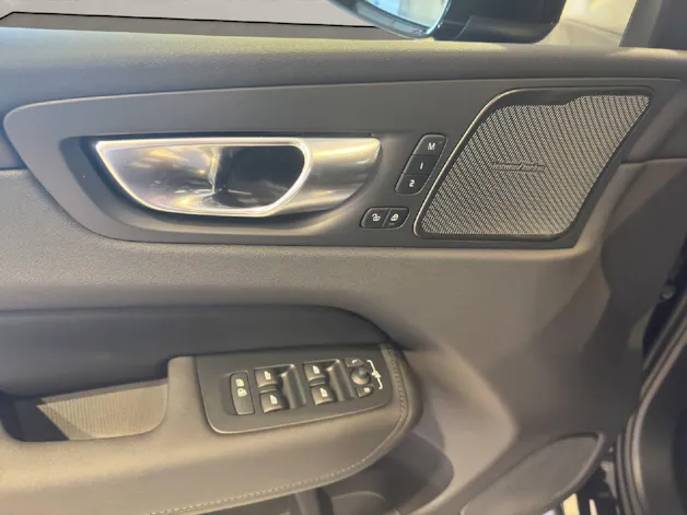 Volvo XC60 2.0 T6 TE Ultra Bright eAWD