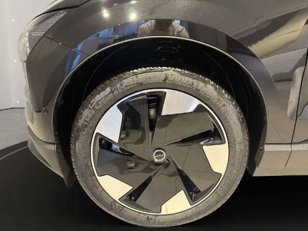 Volvo EX30 E60 Twin Ultra Performance AWD