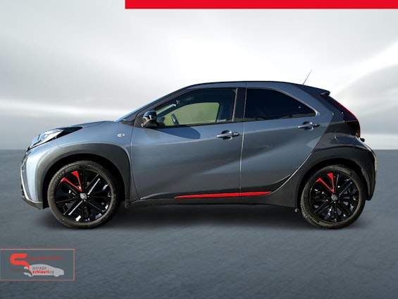 Vehicle image 2 Vehicle image 2