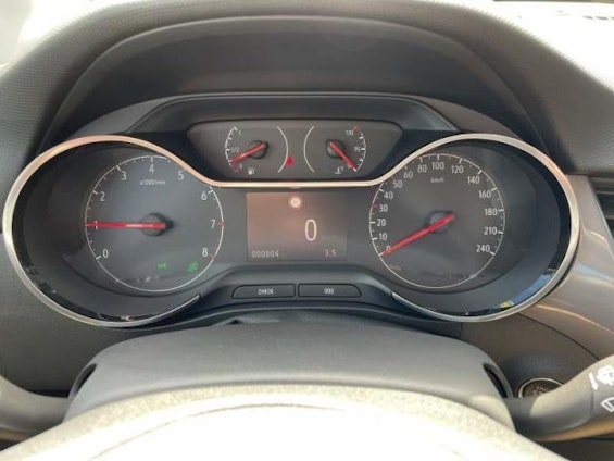 Vehicle image 7 Vehicle image 7