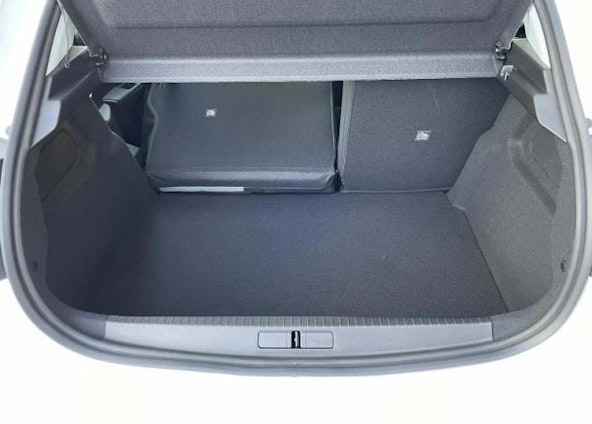 Vehicle image 11 Vehicle image 11