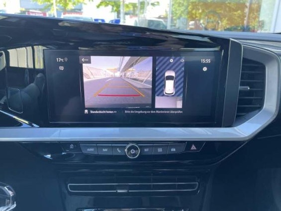 Vehicle image 9 Vehicle image 9