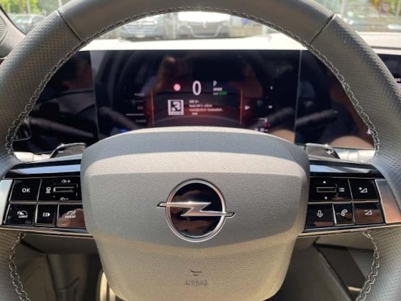 Vehicle image 5 Vehicle image 5