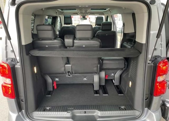 Vehicle image 15 Vehicle image 15