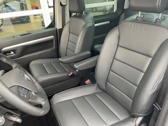 Vehicle image 12 Vehicle image 12