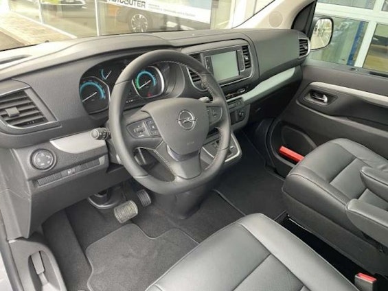 Vehicle image 9 Vehicle image 9