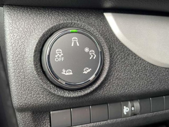 Vehicle image 10 Vehicle image 10