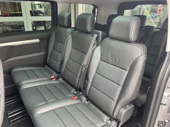 Vehicle image 5 Vehicle image 5