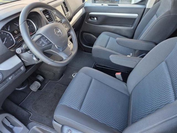 Vehicle image 13 Vehicle image 13