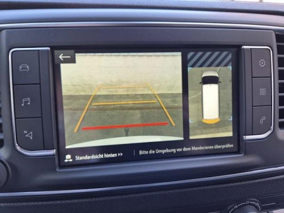 Vehicle image 16 Vehicle image 16