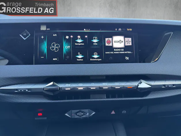 DS Automobiles No4 1.2 Hybrid Pallas