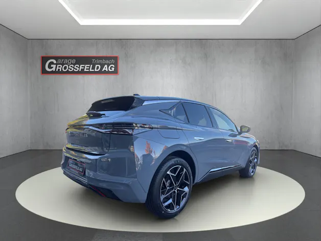 DS Automobiles No4 1.2 Hybrid Pallas