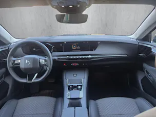 DS Automobiles No4 1.2 Hybrid Pallas