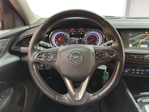 Vehicle image 10 Vehicle image 10