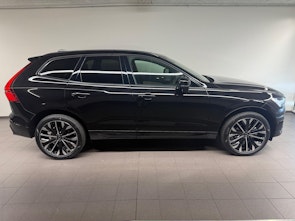 Vehicle image VOLVO XC60 2.0 B5 MH Ultra Dark AWD