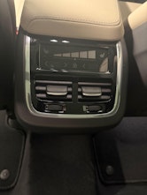 Vehicle image VOLVO XC60 2.0 B5 MH Ultra Dark AWD