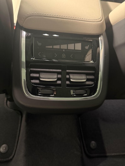 Vehicle image VOLVO XC60