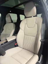 Vehicle image VOLVO XC60 2.0 B5 MH Ultra Dark AWD