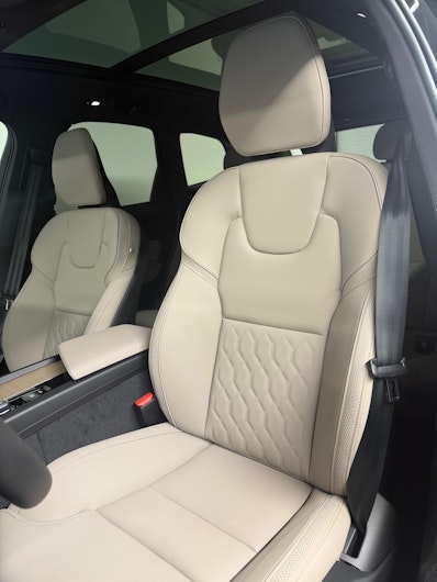 Vehicle image VOLVO XC60