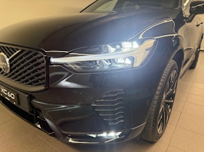 Vehicle image VOLVO XC60 2.0 B5 MH Ultra Dark AWD
