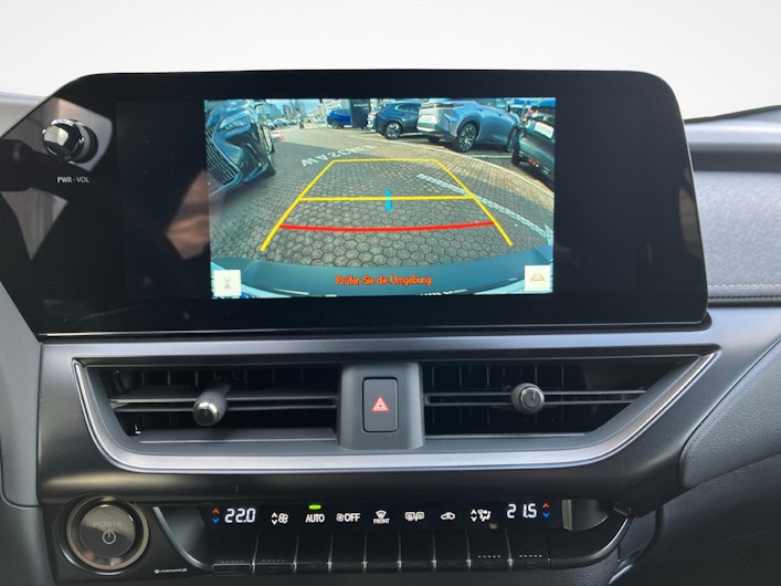 immagine del veicolo LEXUS UX