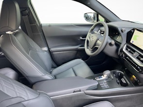 immagine del veicolo LEXUS UX 300h F-Line