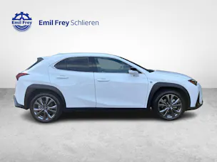 Lexus UX 300h F-Line