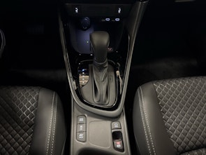 Vehicle image TOYOTA Yaris 1.5 VVT-i HSD Premium