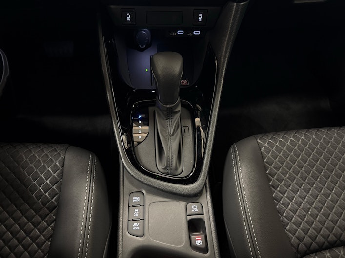 Vehicle image TOYOTA YARIS