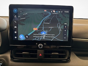 Vehicle image TOYOTA Yaris 1.5 VVT-i HSD Premium