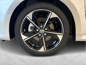 Vehicle image TOYOTA Yaris 1.5 VVT-i HSD Premium