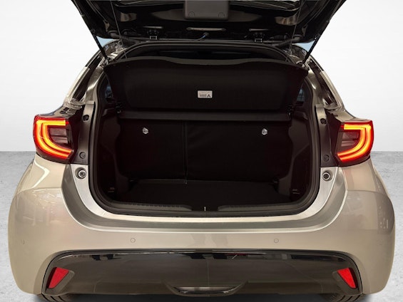 Vehicle image 11 Vehicle image 11