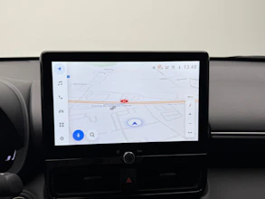 https://vehicle.imgix.net/4045324/24b387b6-b423-448a-86e4-d798dde5930e.jpg