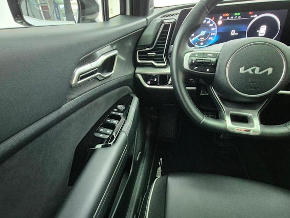 Vehicle image 11 Vehicle image 11