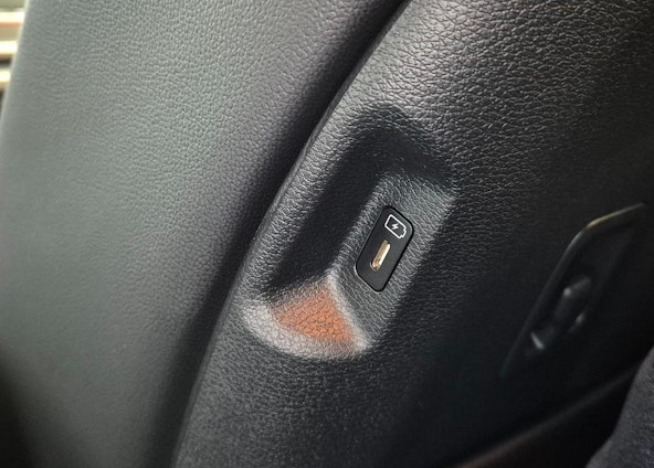 Vehicle image 12 Vehicle image 12