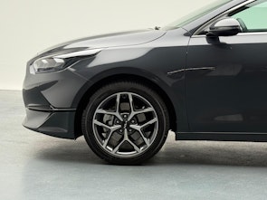 Vehicle image KIA Ceed SW 1.5 T-GDi MHEV Power