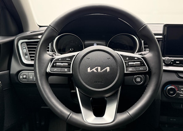 Vehicle image 7 Vehicle image 7